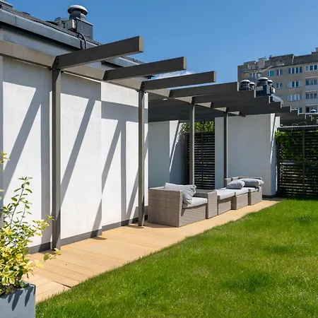 Апартаменты Nap Maison D'or *